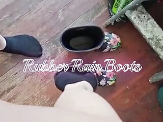 Oh Look at All Those Different Angles and Locations That My Rubber Rain Boots Are in as My Sexy Size 6 Feet Enjoy the Way They H