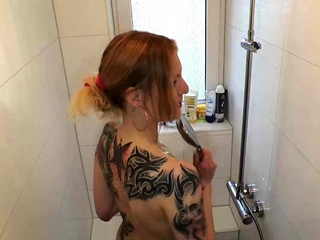 German amateur milf fuck anal in standing shower